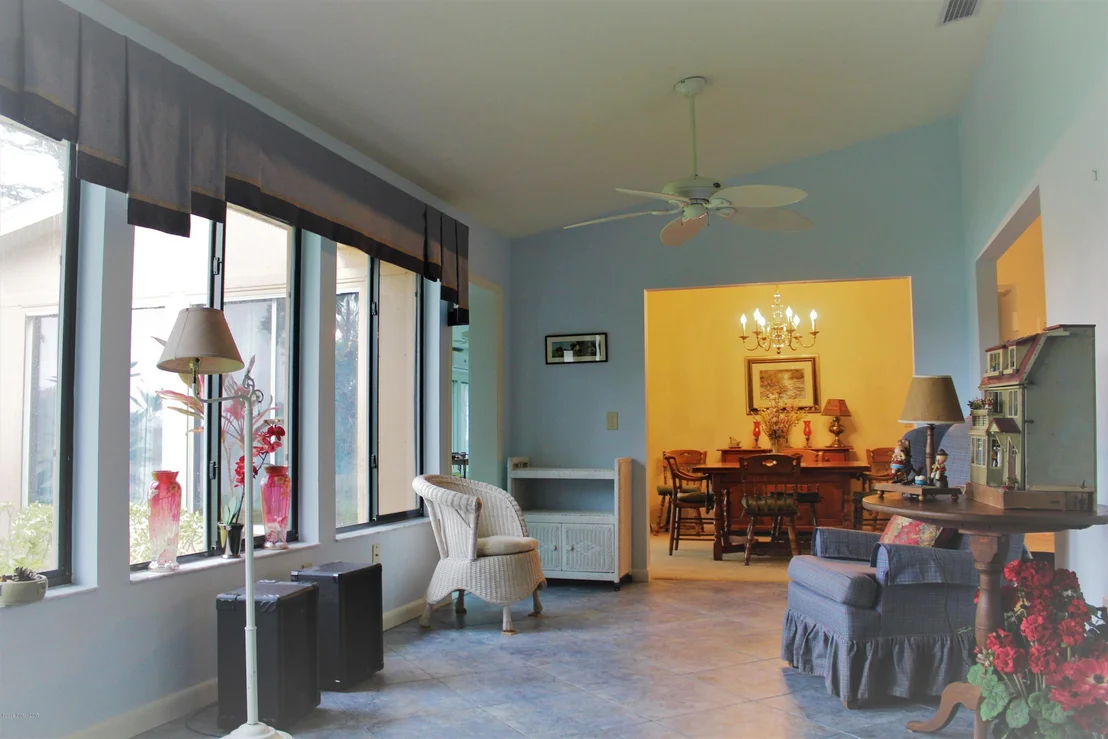 Photo of 1522 Frontier Drive