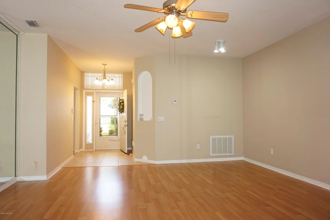 Photo of 2563 Ventura Circle