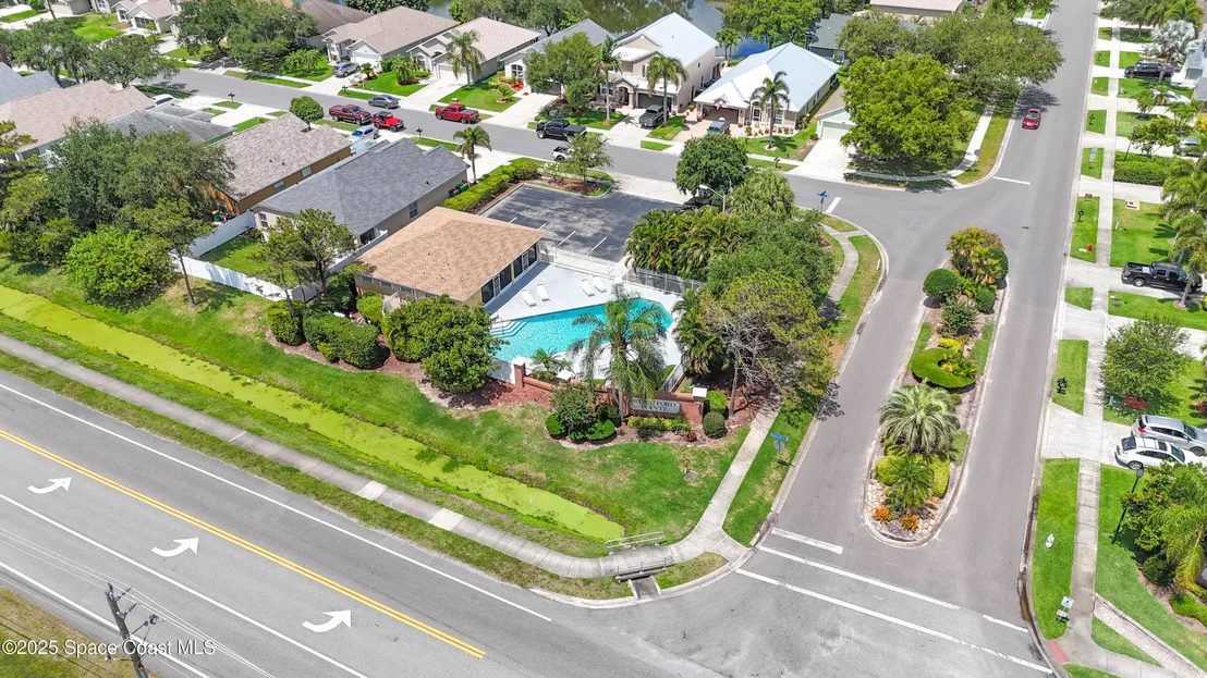 Photo of 2570 Stratford Pointe Drive