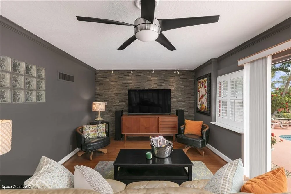 Photo of 11 W Point Drive