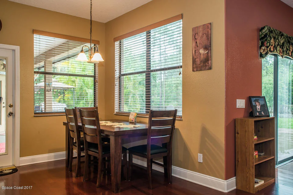 Photo of 5015 Timber Lane Drive