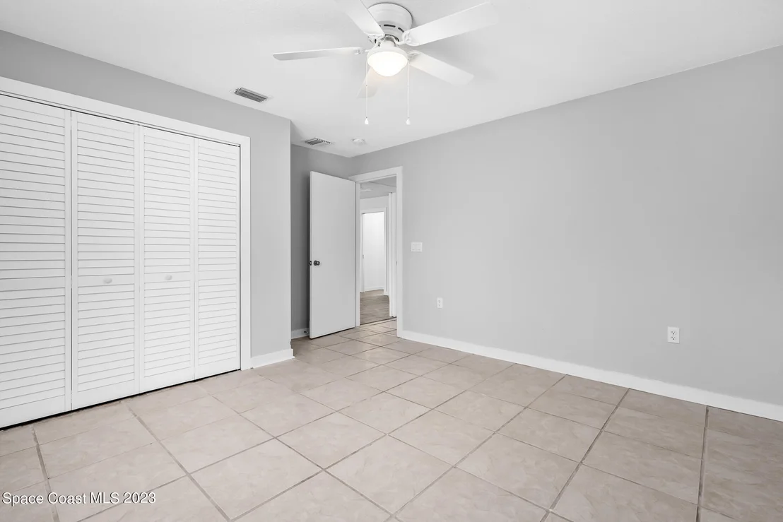 Photo of 472 Gray Road