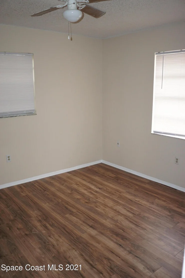 Photo of 1052 Bernice Road