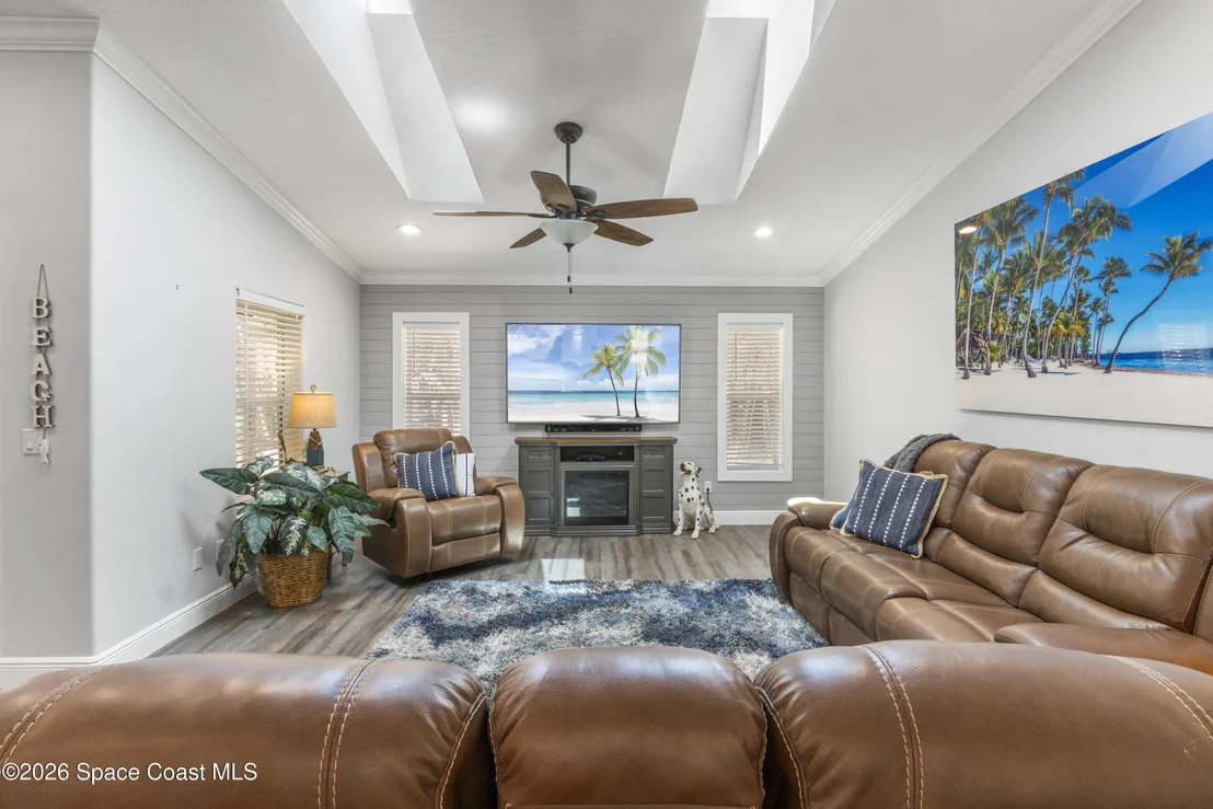 Photo of 5870 39th Lane
