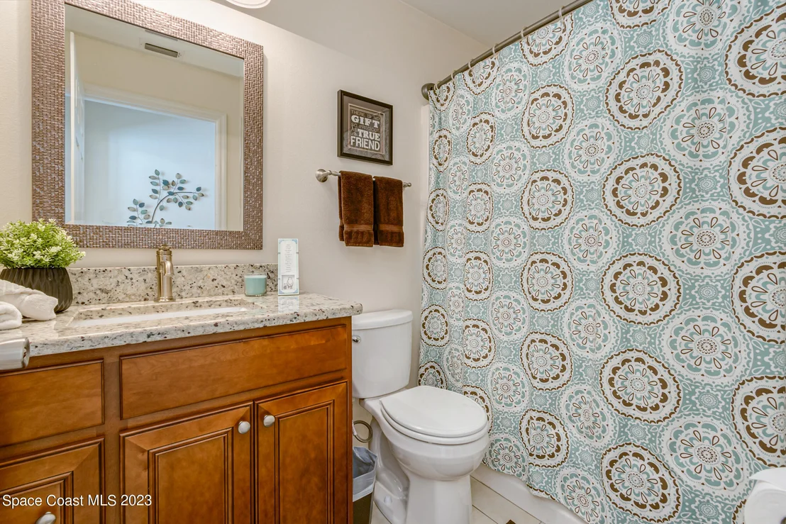 Photo of 1218 White Oak Circle