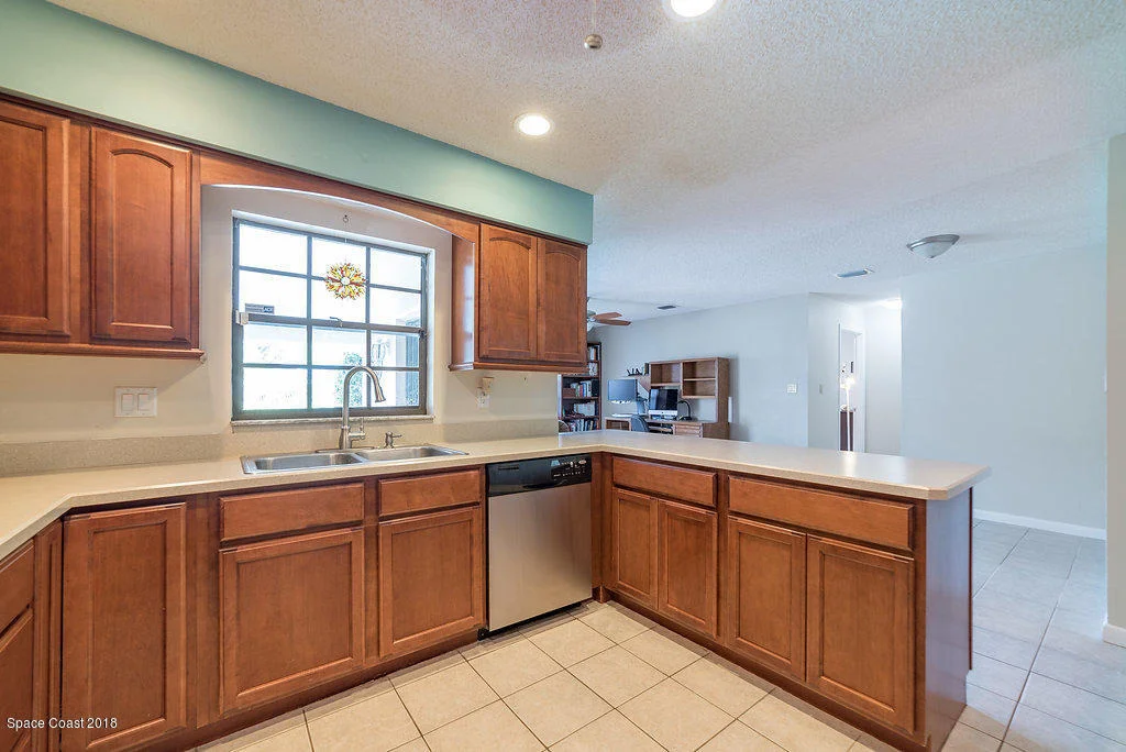 Photo of 700 Montclair Road NE