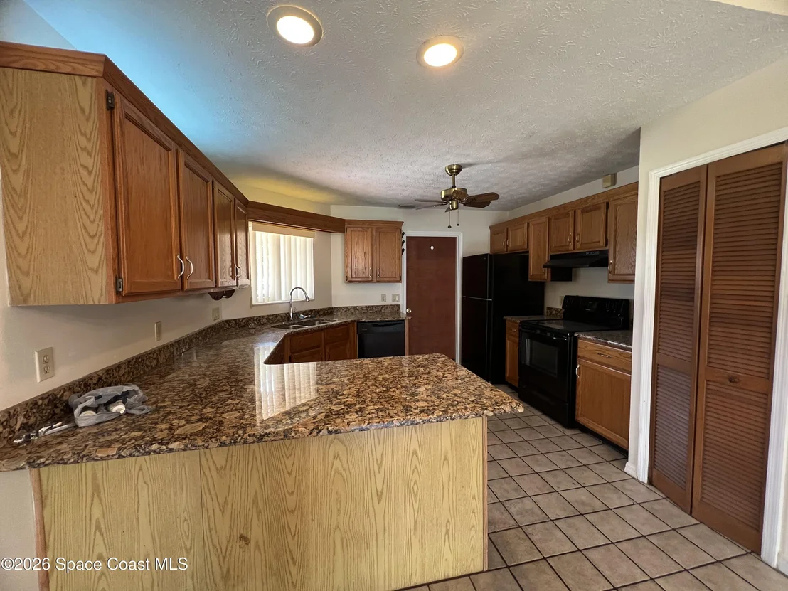 Photo of 6485 Manila Drive