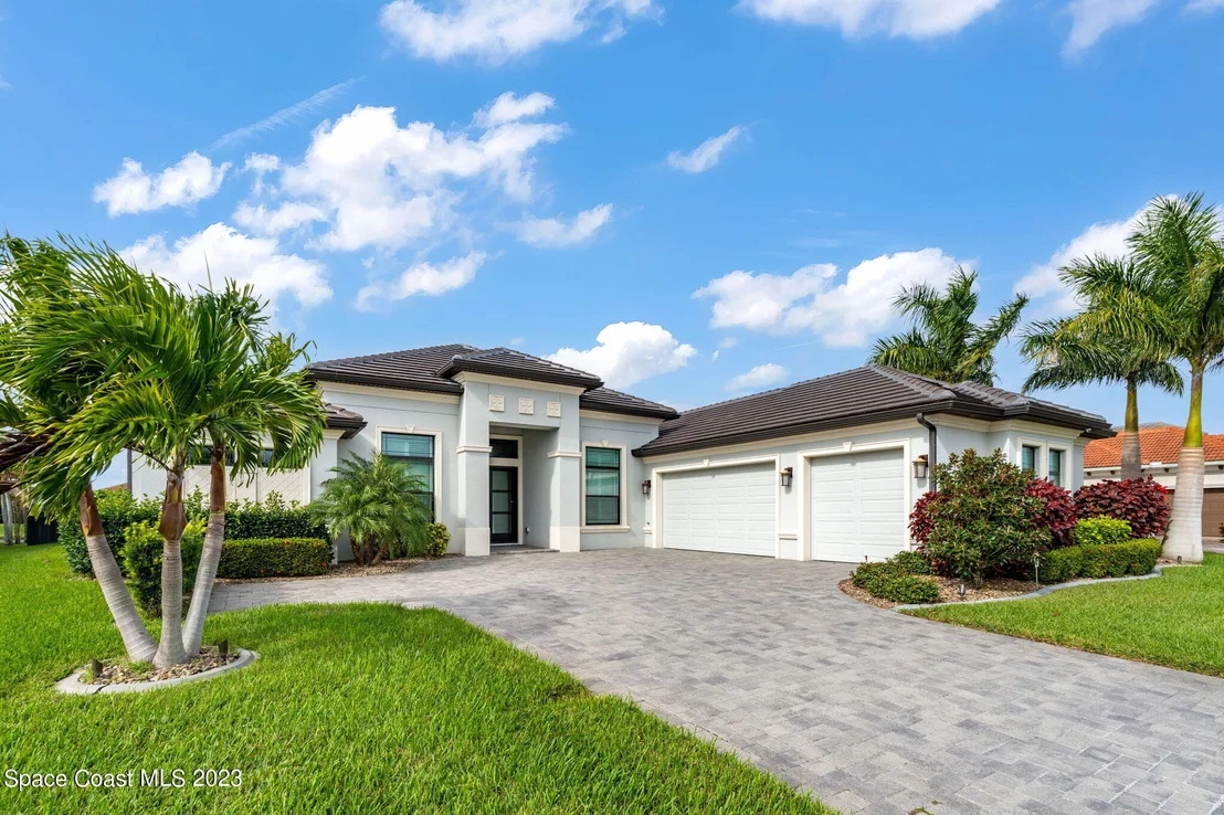 Photo of 7972 Barrosa Circle