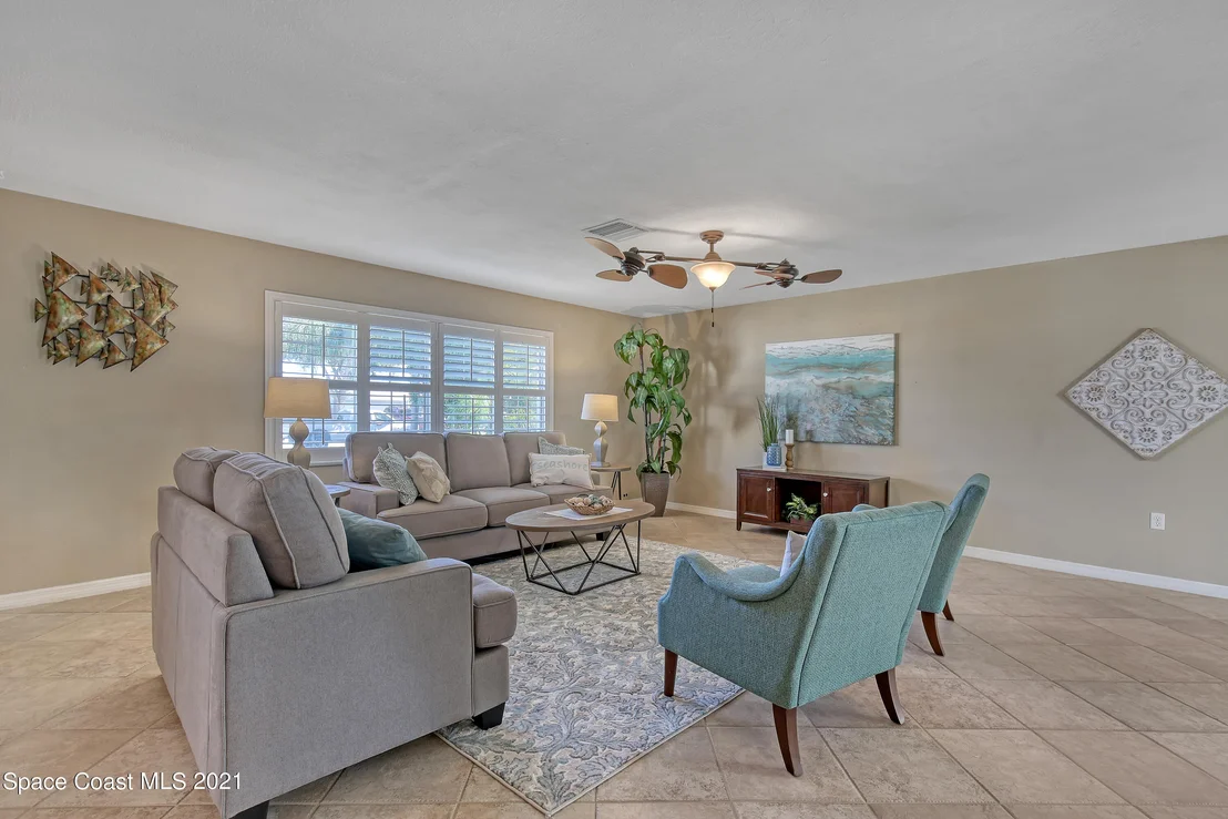 Photo of 444 Sparrow Drive