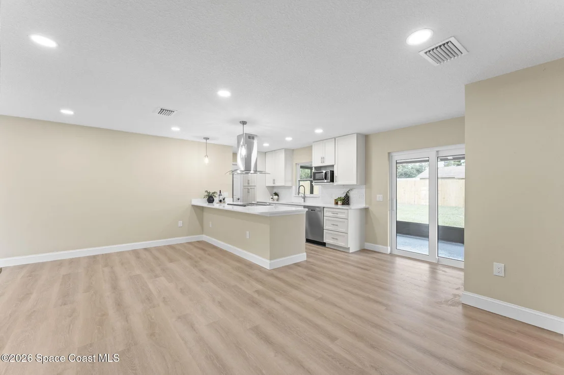 Photo of 3660 Longbow Road