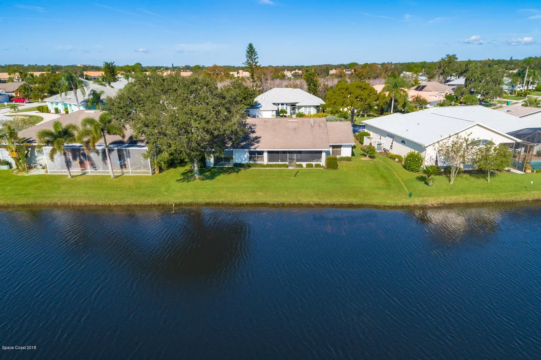 Photo of 1044 Fieldstone Drive