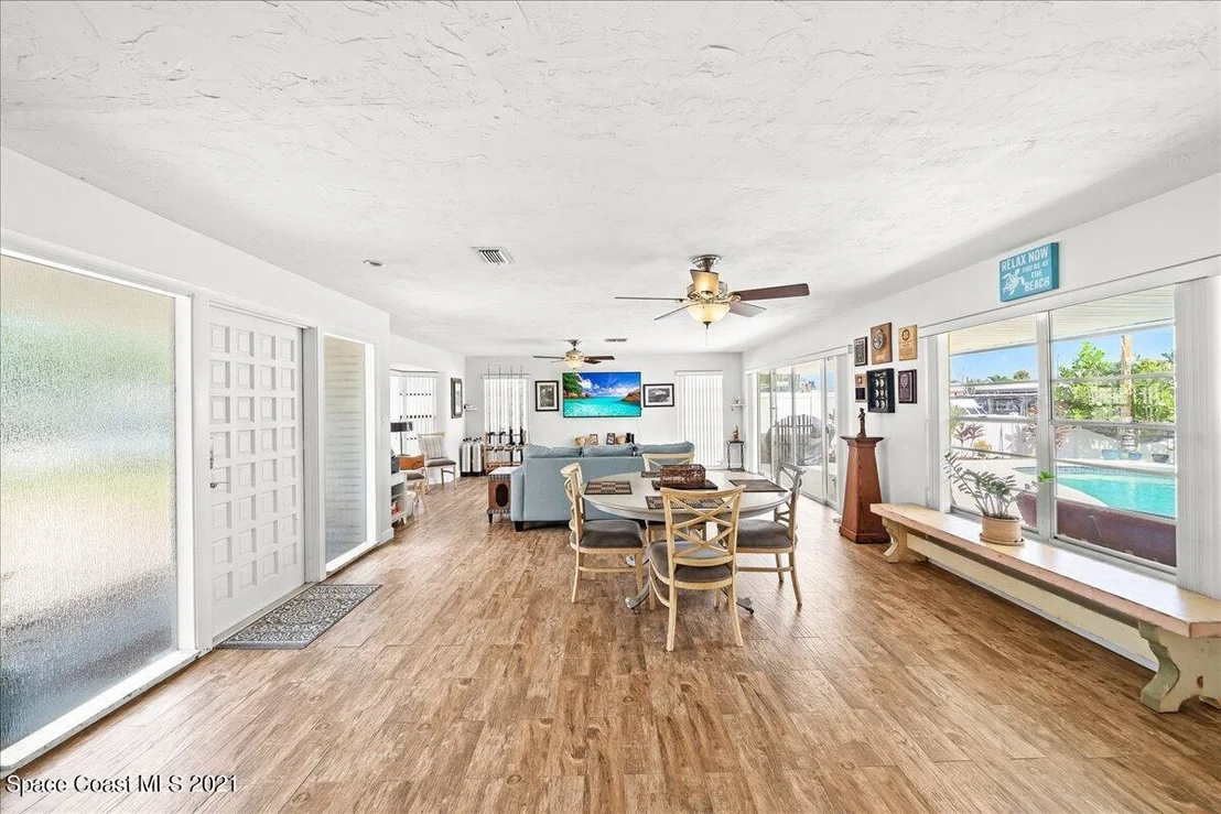 Photo of 458 Sandpiper Drive