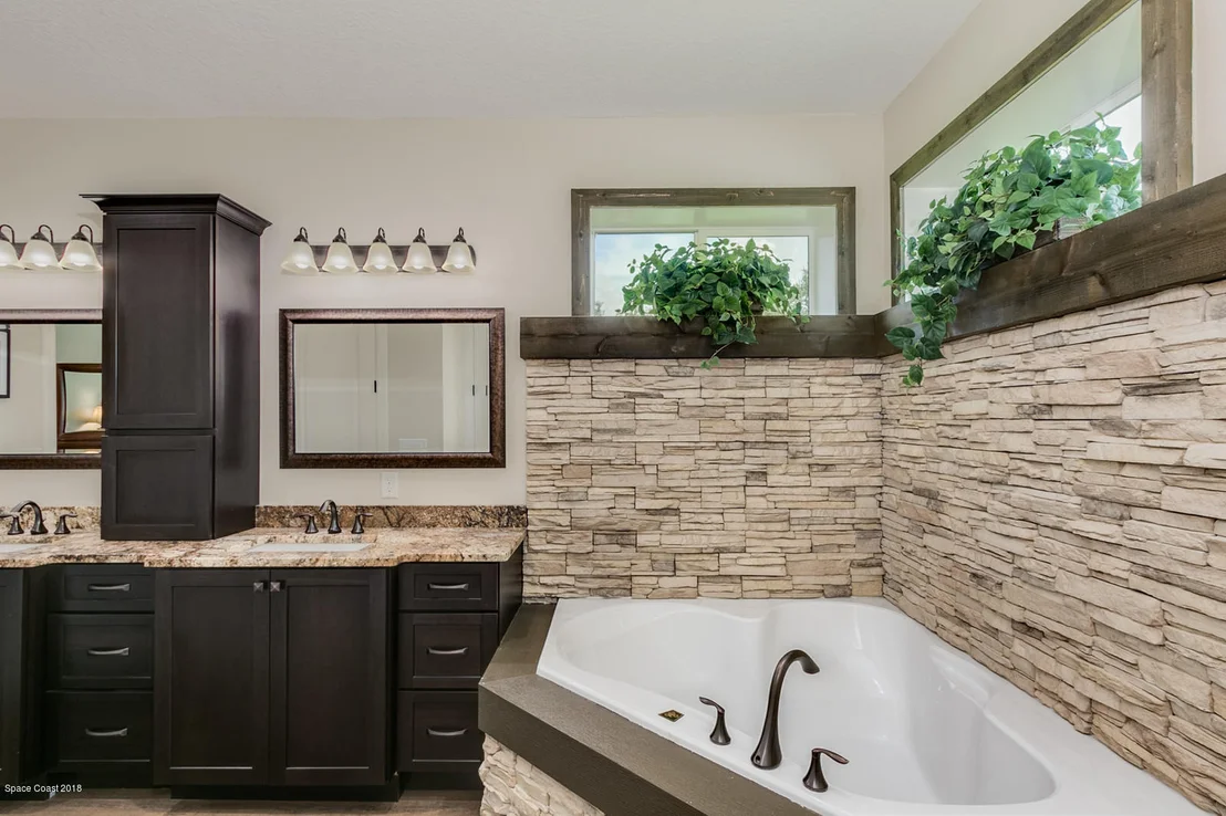 Photo of 1388 Centennial Way