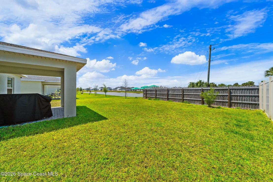 Photo of 826 Dockside Drive SW