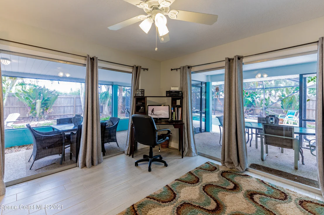 Photo of 391 Riverview Lane