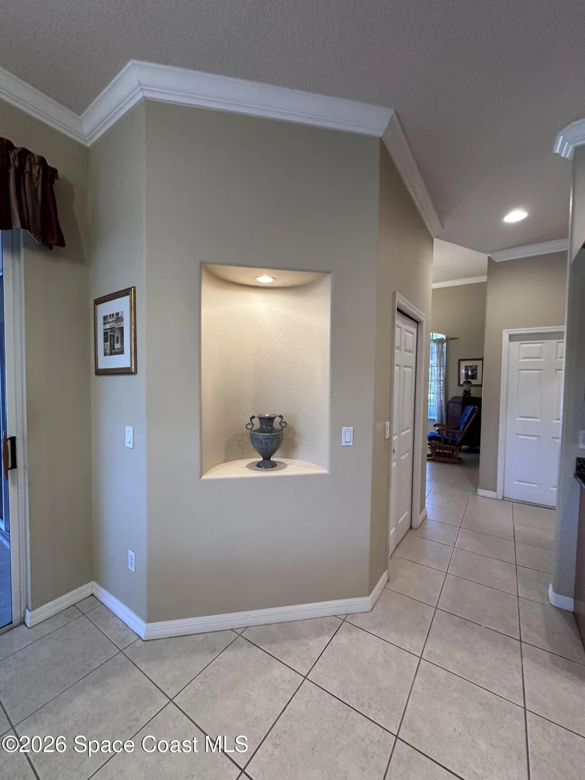Photo of 883 Spring Oak Drive