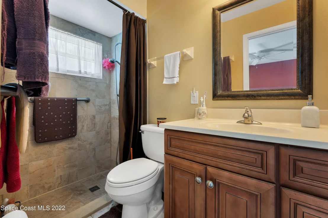 Photo of 886 Vance Circle NE