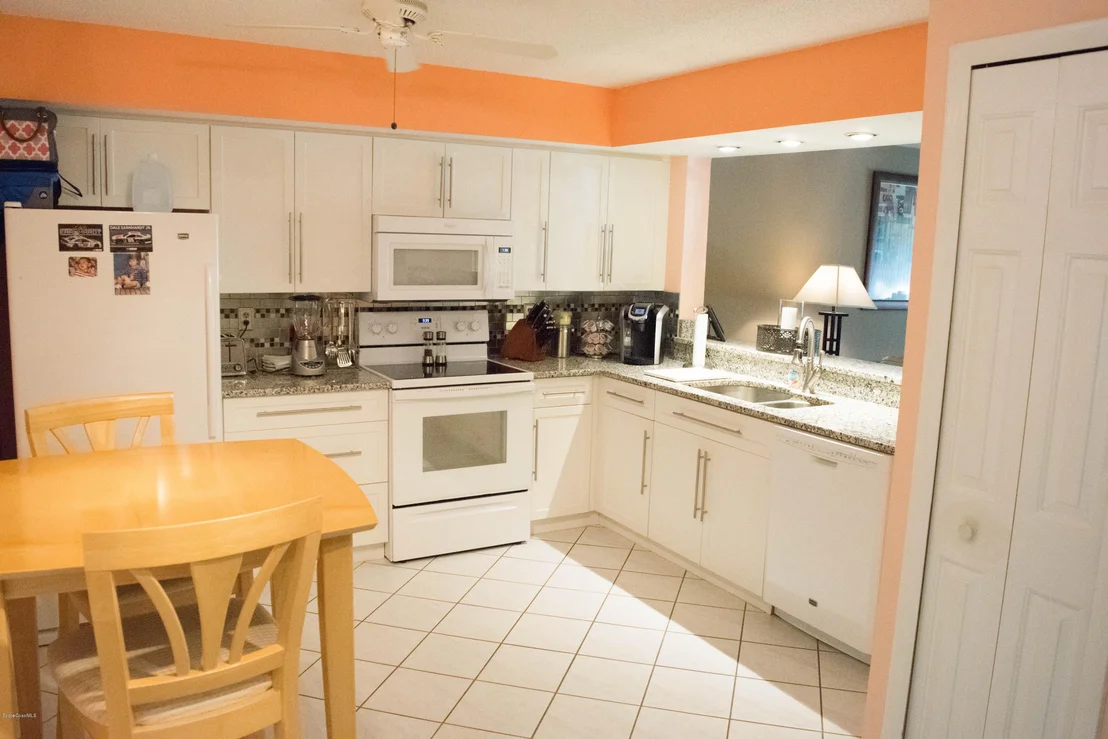 Photo of Unit 12 at 1880 Murrell Road