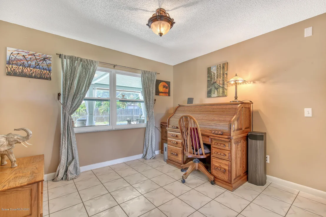Photo of 1216 Palmdale Circle NE