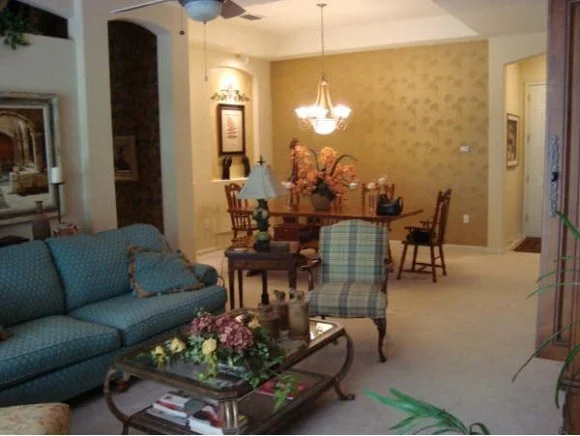 Photo of 911 Glen Abbey Way