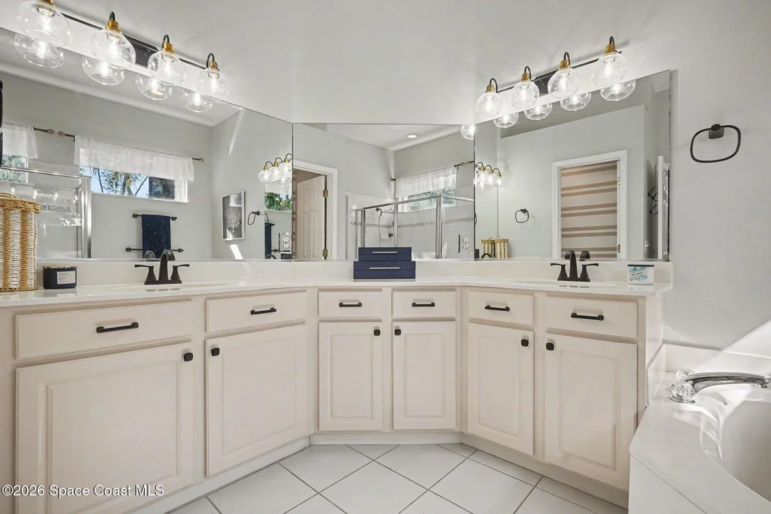 Photo of 854 Villa Drive