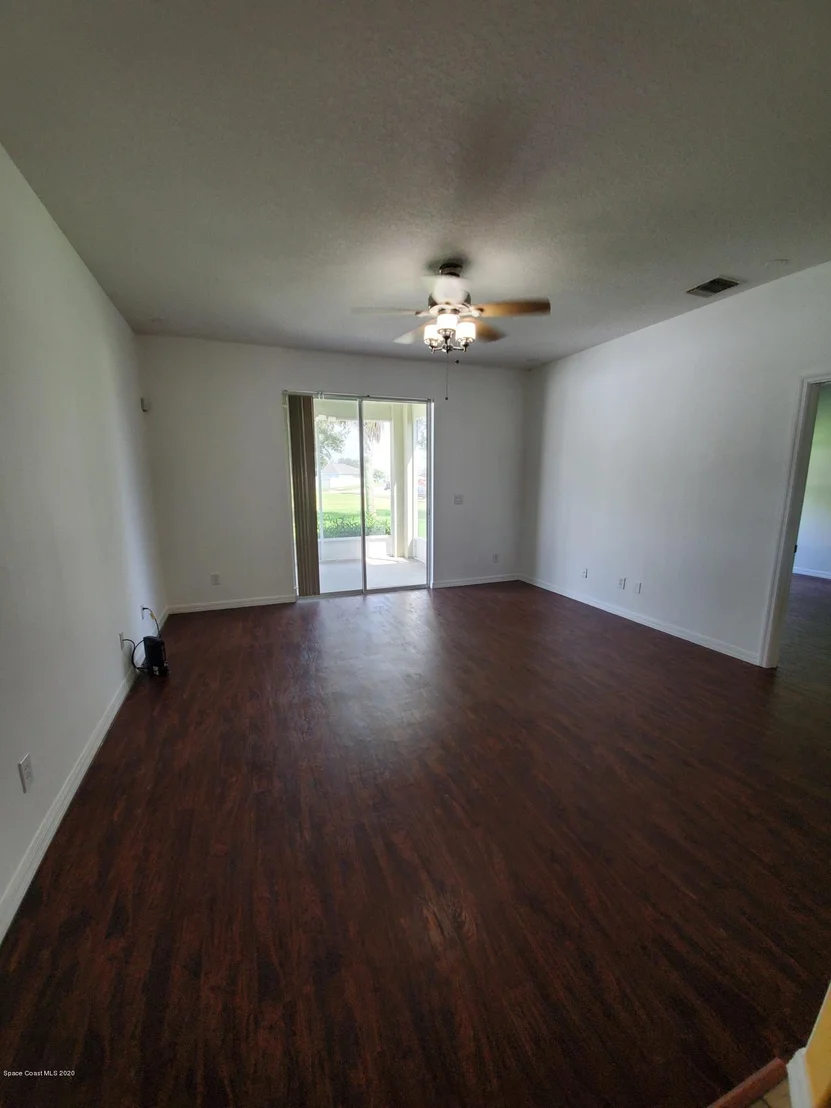 Photo of 3881 Manitoba Way