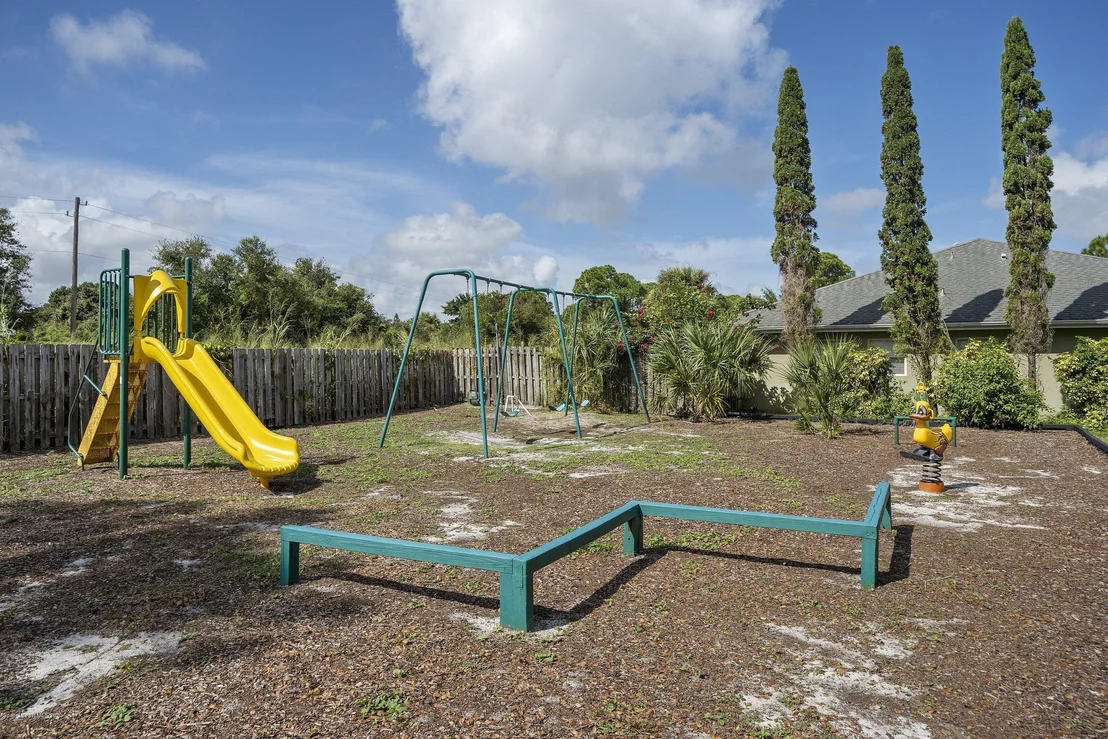 Photo of 2360 Oak Creek Circle