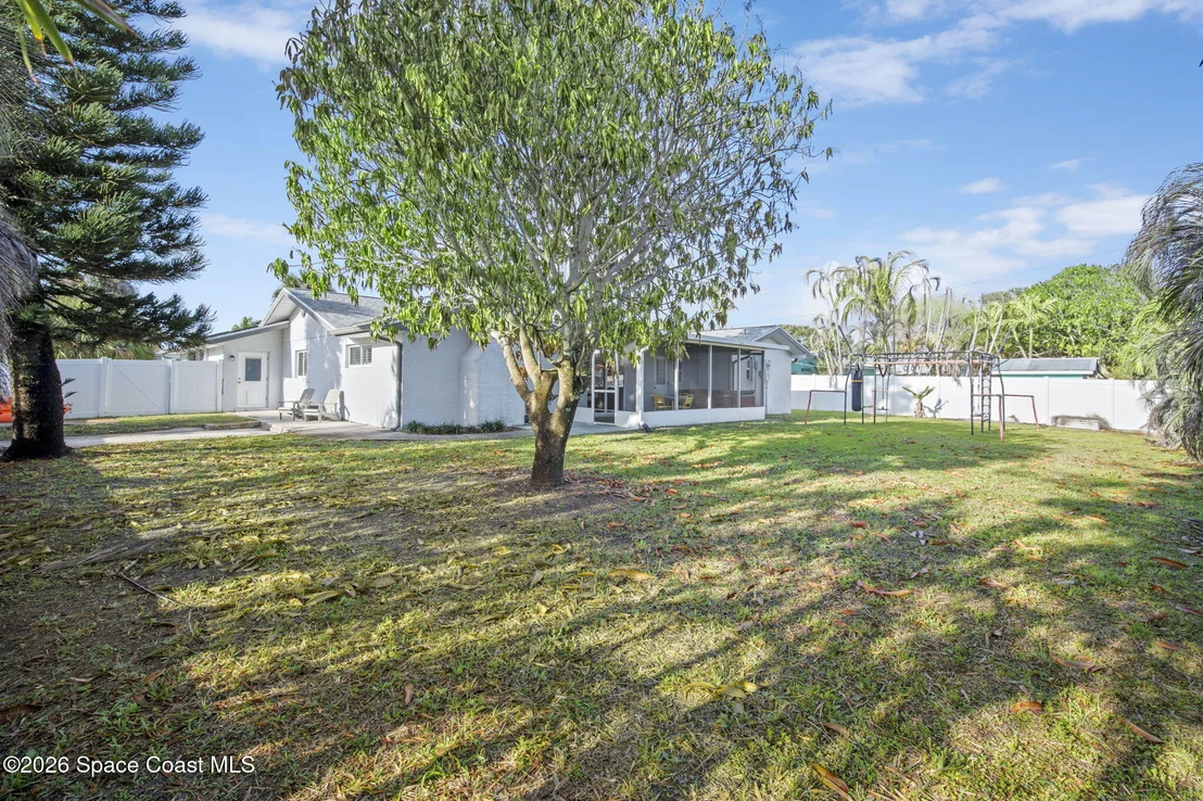 Photo of 310 Franklyn Avenue