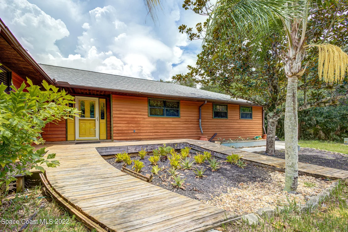 Photo of 3790 Fenner Road