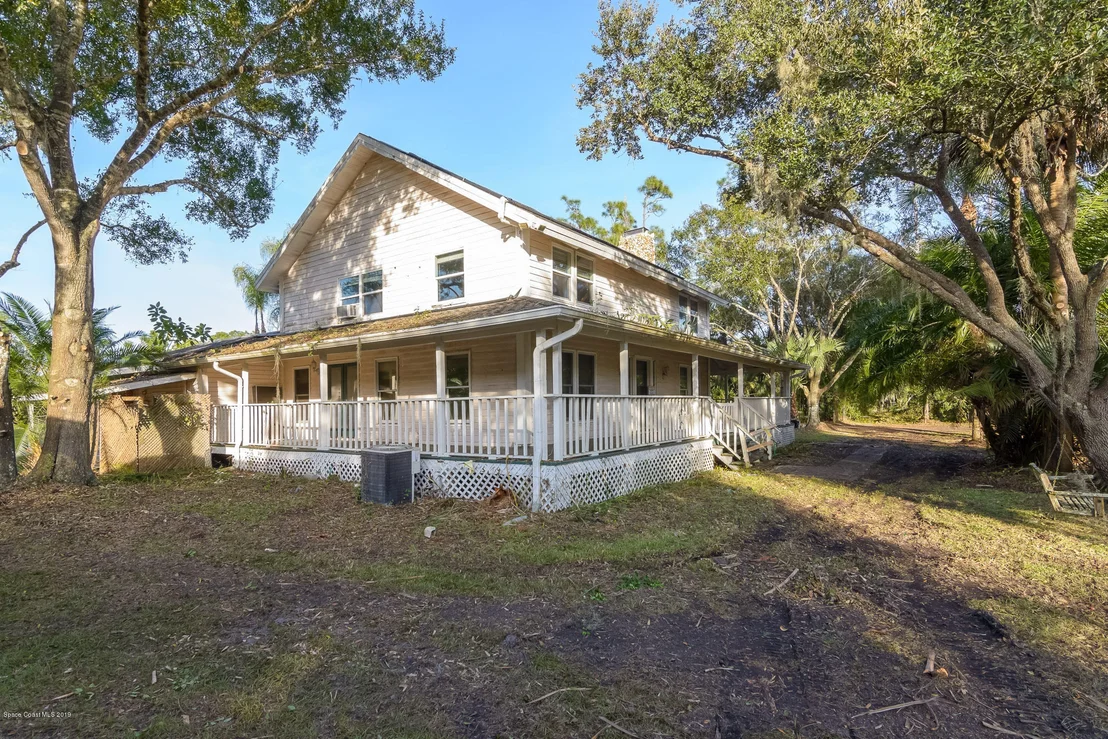 Photo of 3570 Hield Road