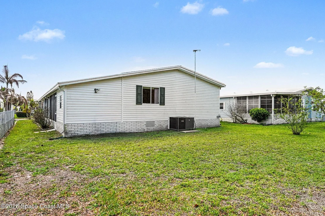 Photo of 210 Kiwi Drive