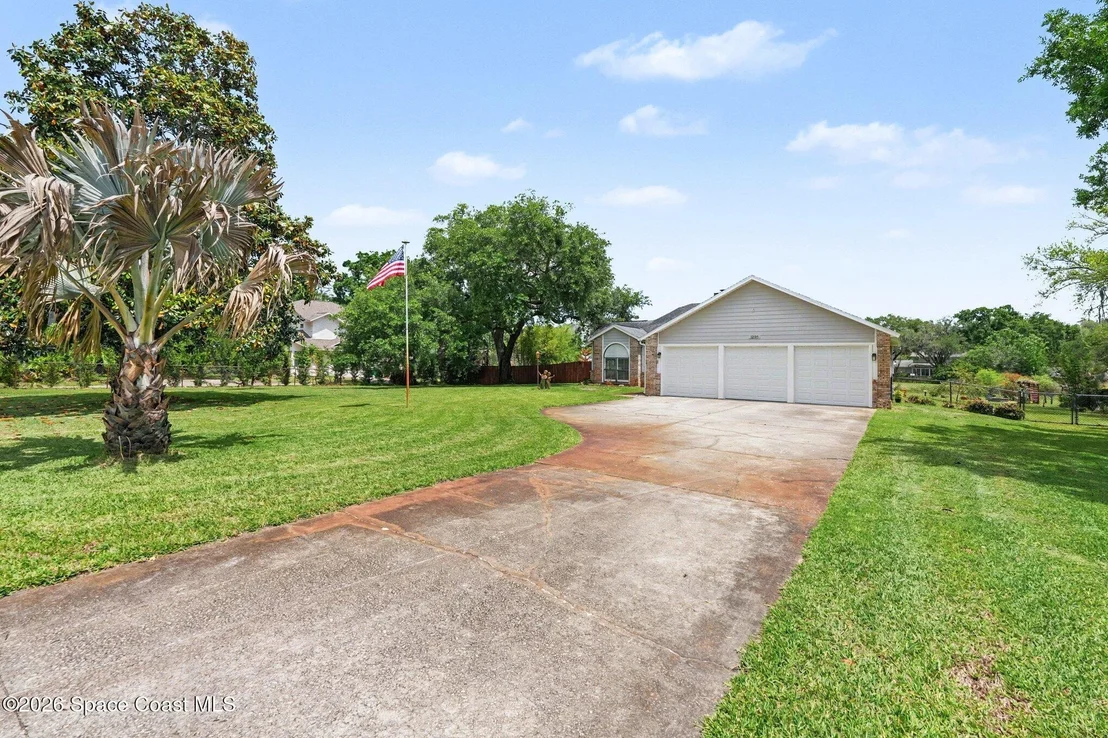 Photo of 1205 War Eagle Boulevard