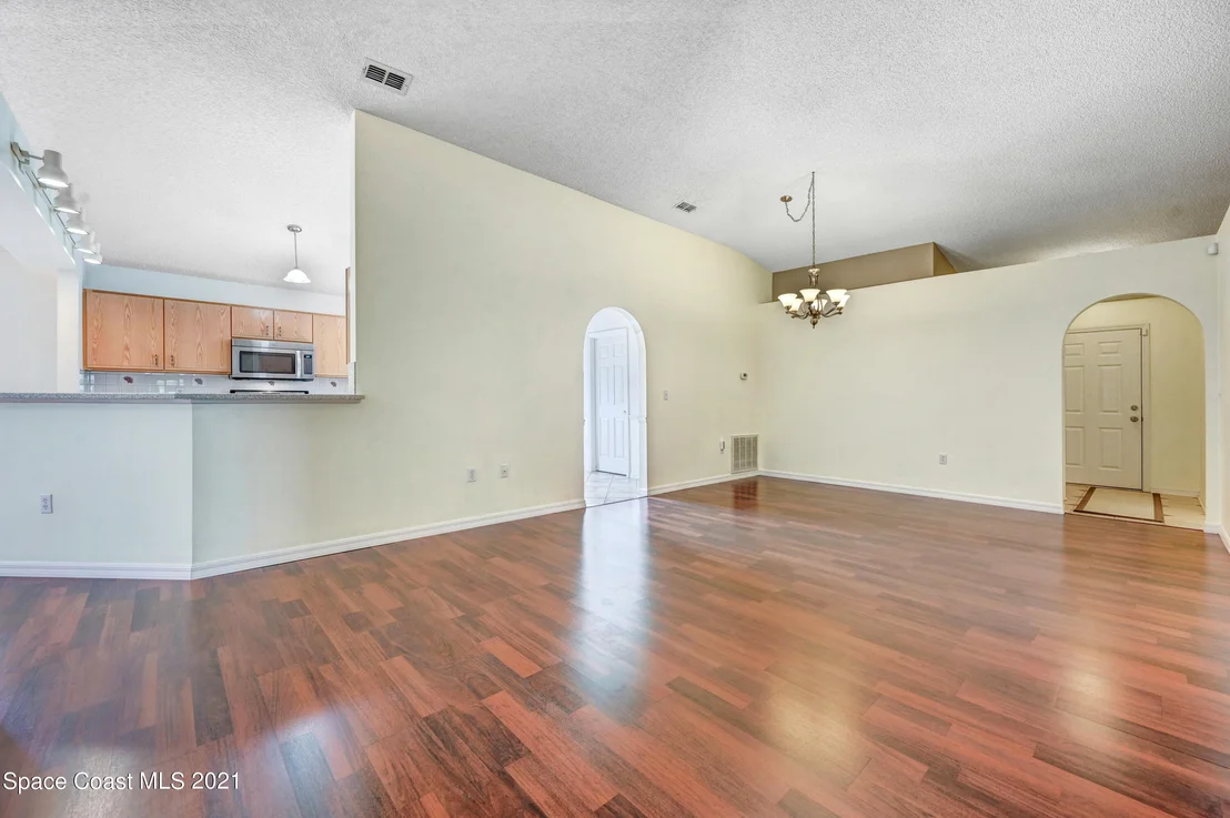 Photo of 295 Mcclain Drive