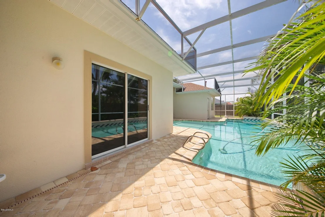 Photo of 812 Sanderling Drive