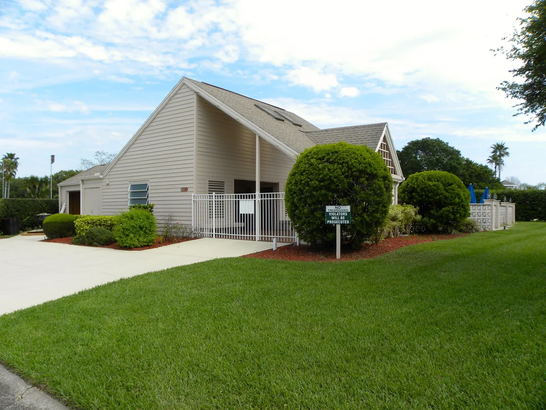 Photo of 855 Ridge Lake Drive