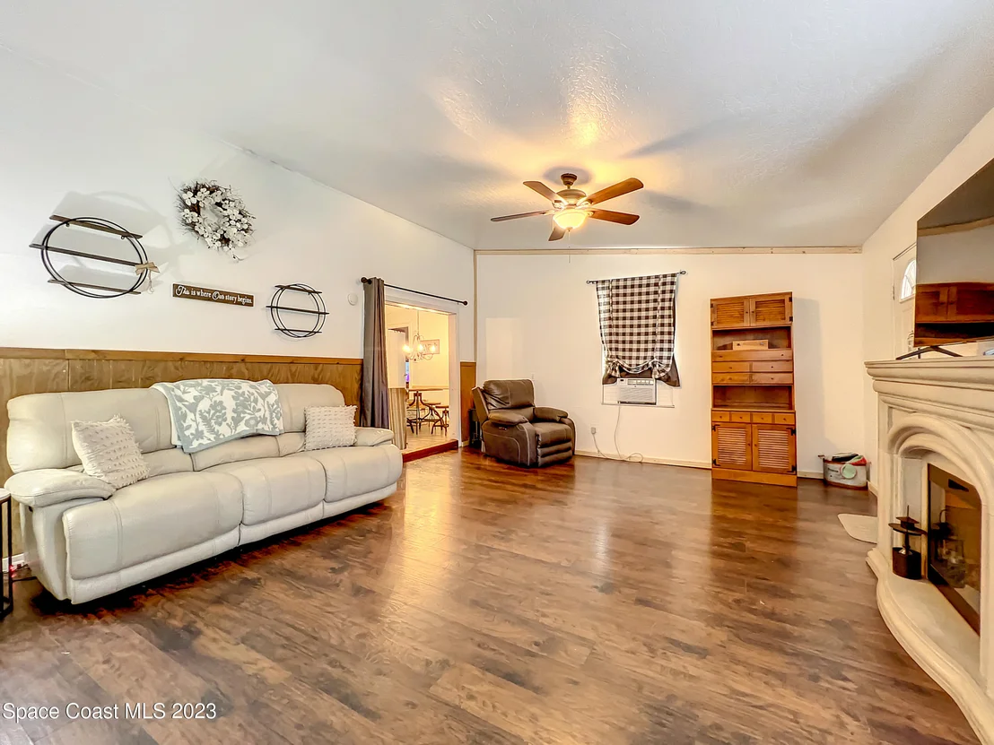 Photo of 9295 Concord Road