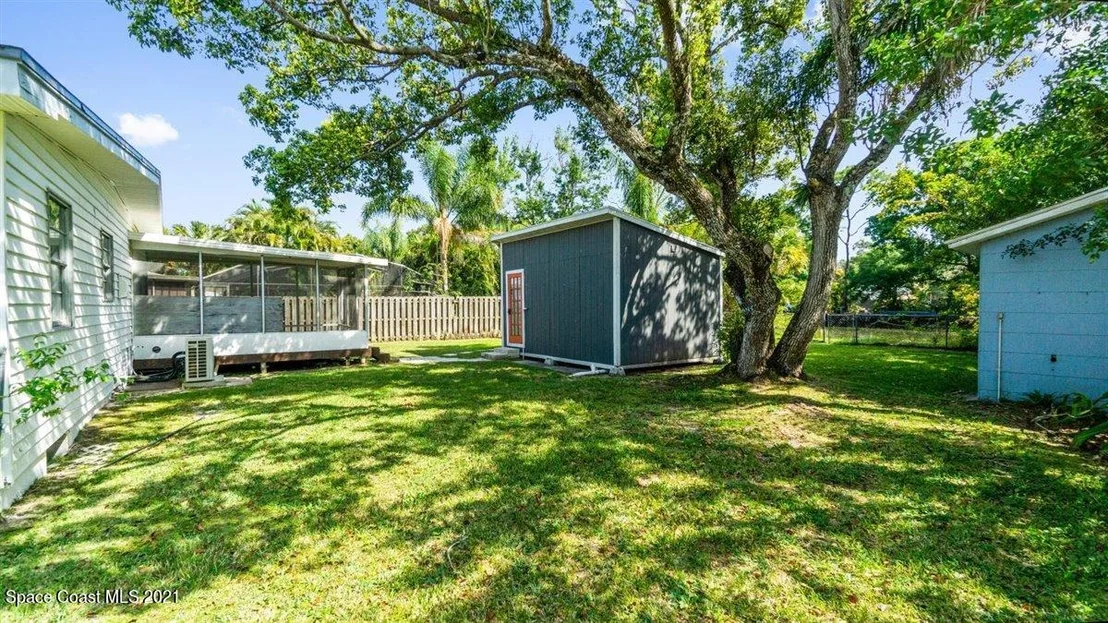 Photo of 7535 Sheridan Road