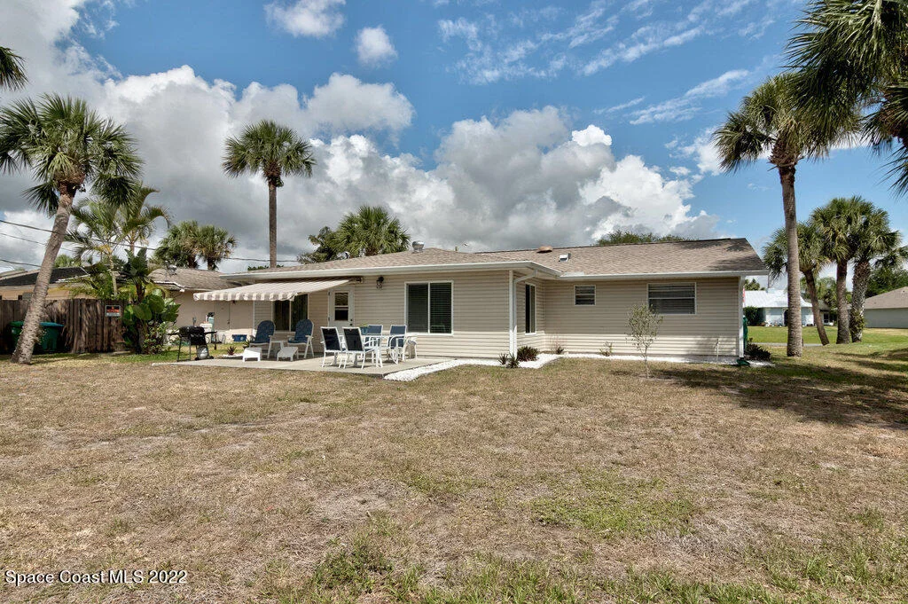 Photo of 1049 Carnation Drive