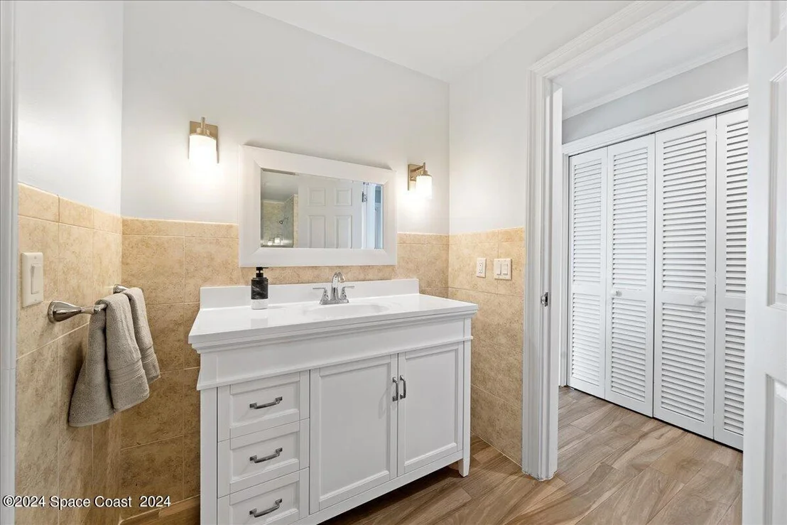 Photo of 206 Riverside Drive