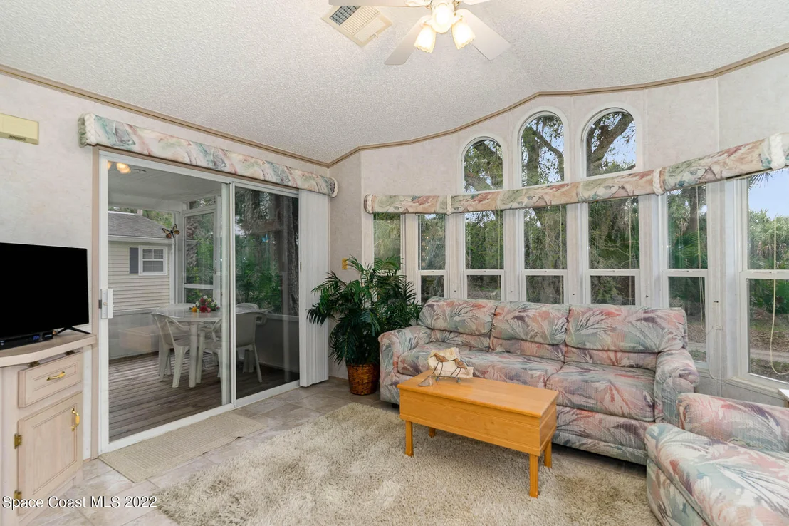 Photo of 87 Sunset Drive