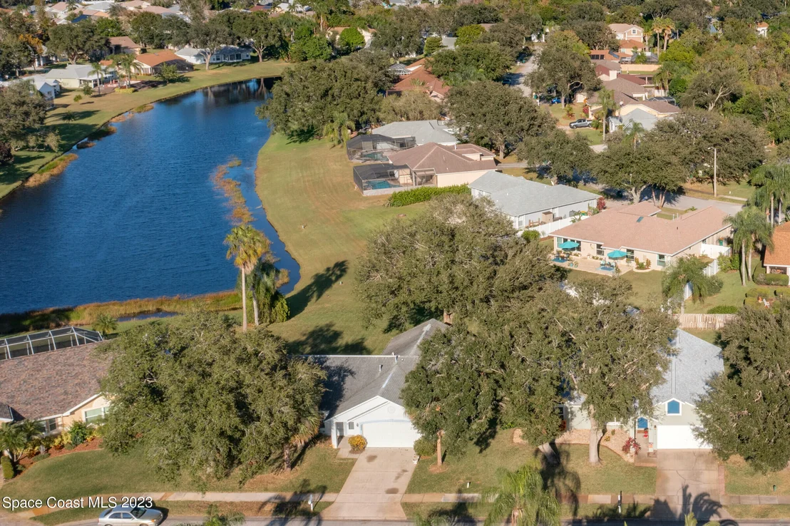 Photo of 3336 Lake View Circle