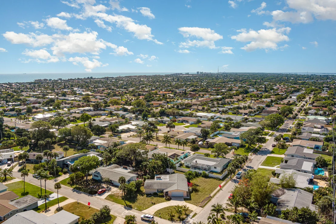 Photo of 395 Willow Drive