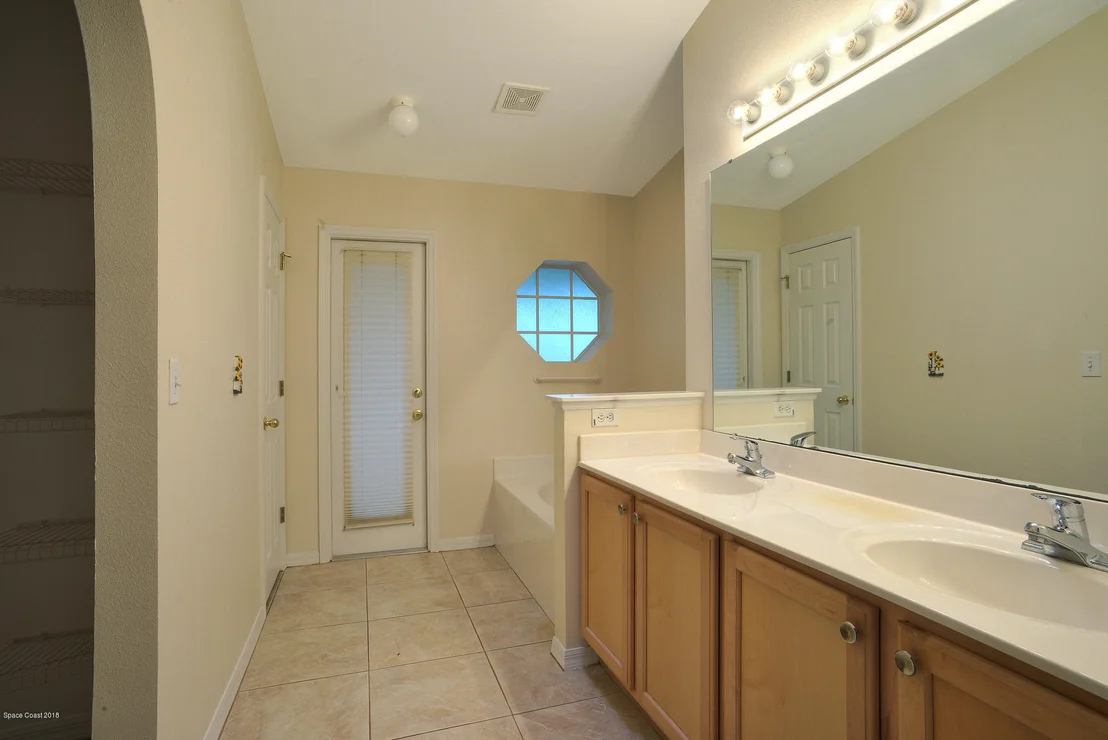 Photo of 2133 Spring Creek Circle NE