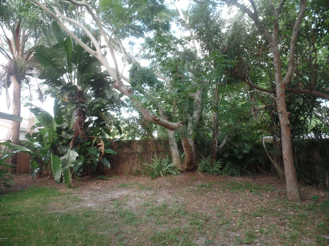 Photo of 975 Miracle Way
