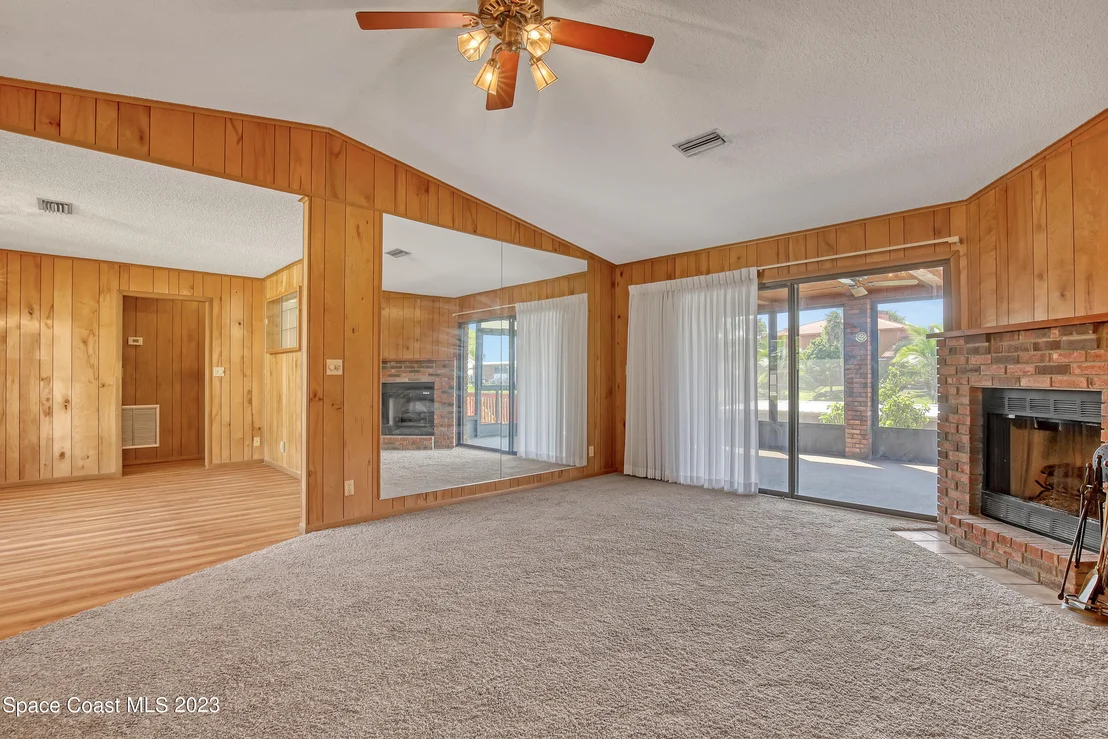 Photo of 2638 SE 32nd Street