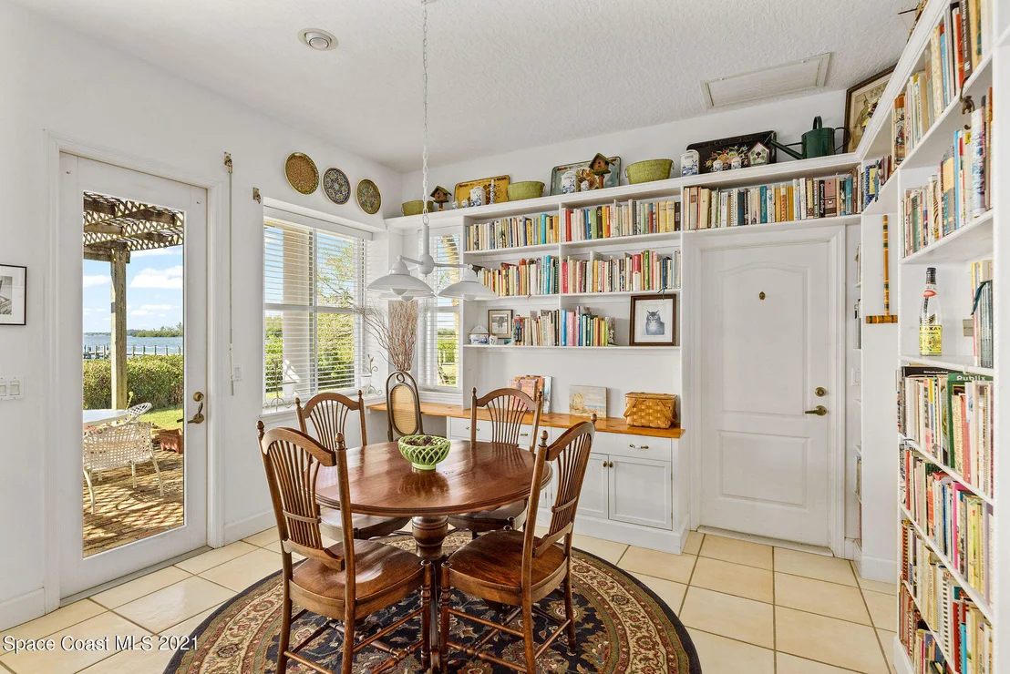 Photo of 176 Bayshore Drive