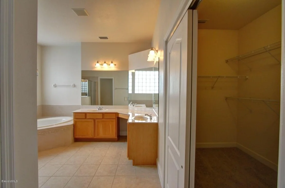 Photo of 3316 Peninsula Circle