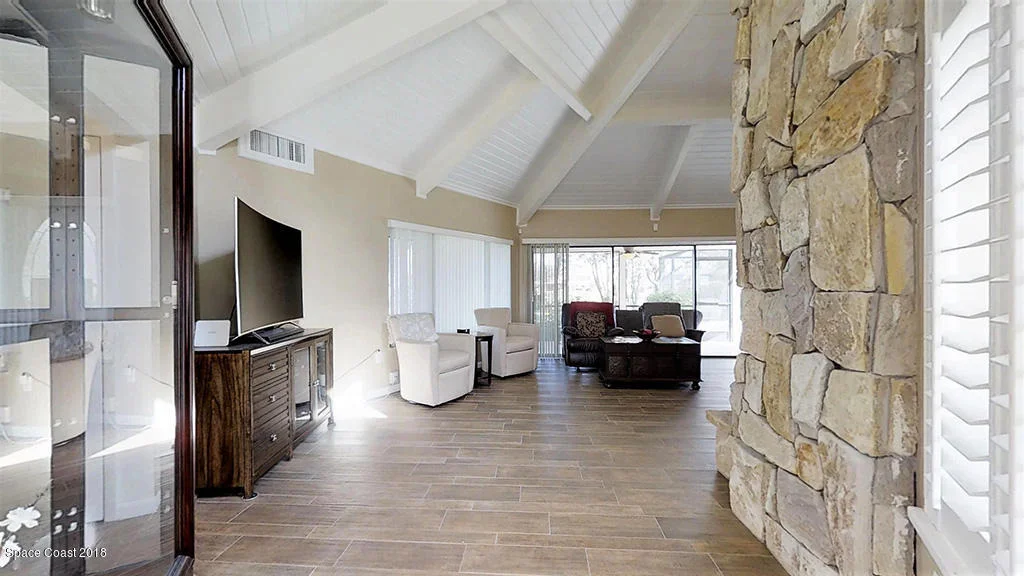Photo of 900 Preston Trail