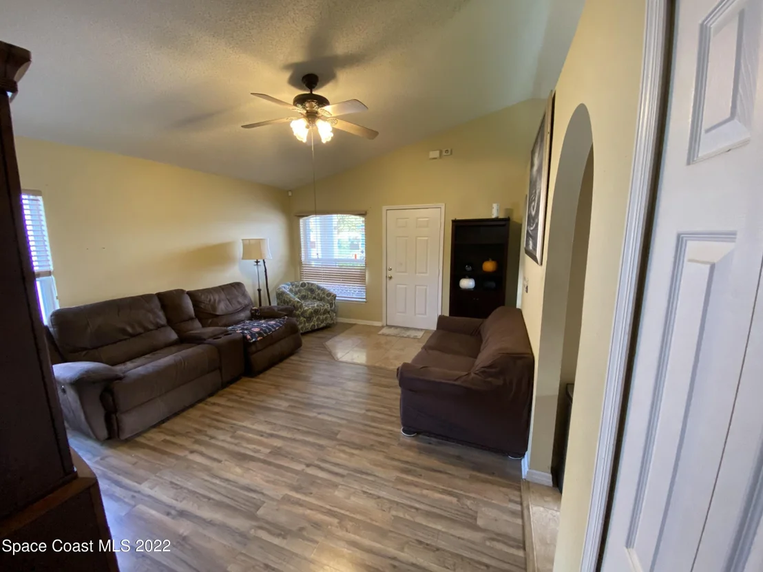 Photo of 2029 Redwood Circle