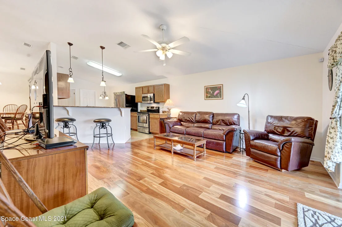 Photo of 1289 Corbett Lane